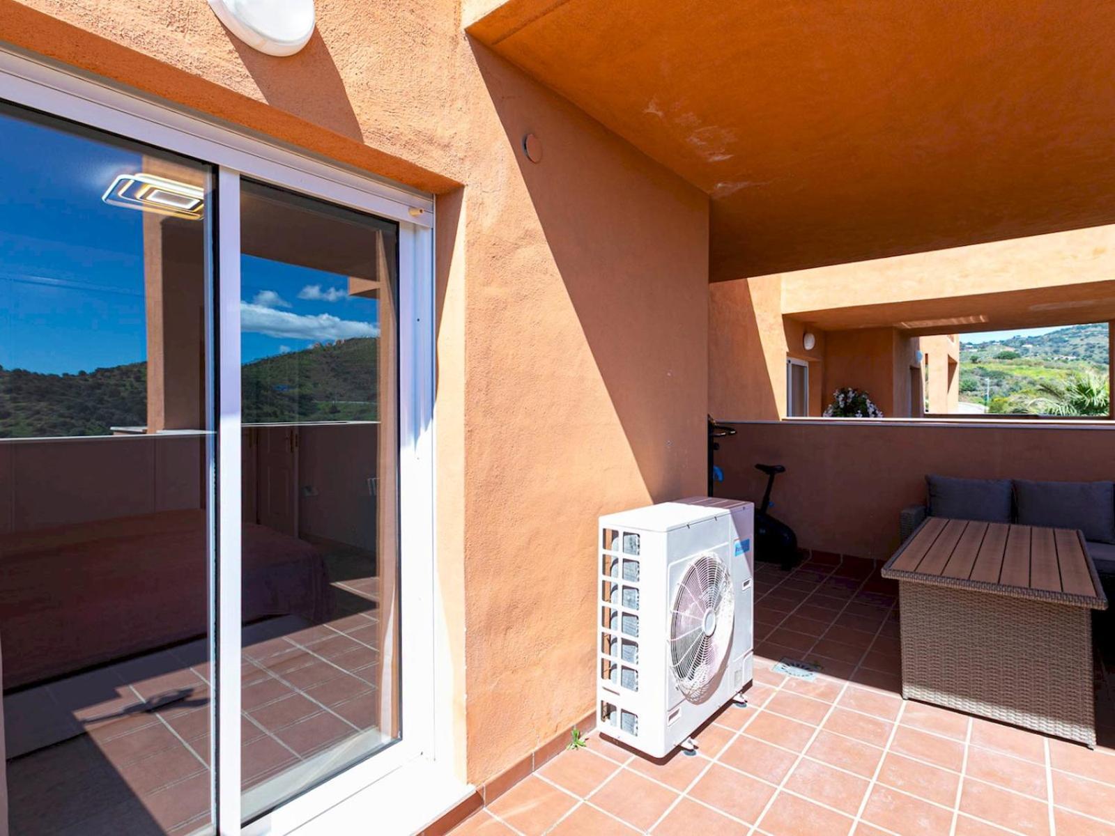 Comfortable With Pool In Pass The Keys Apartamento