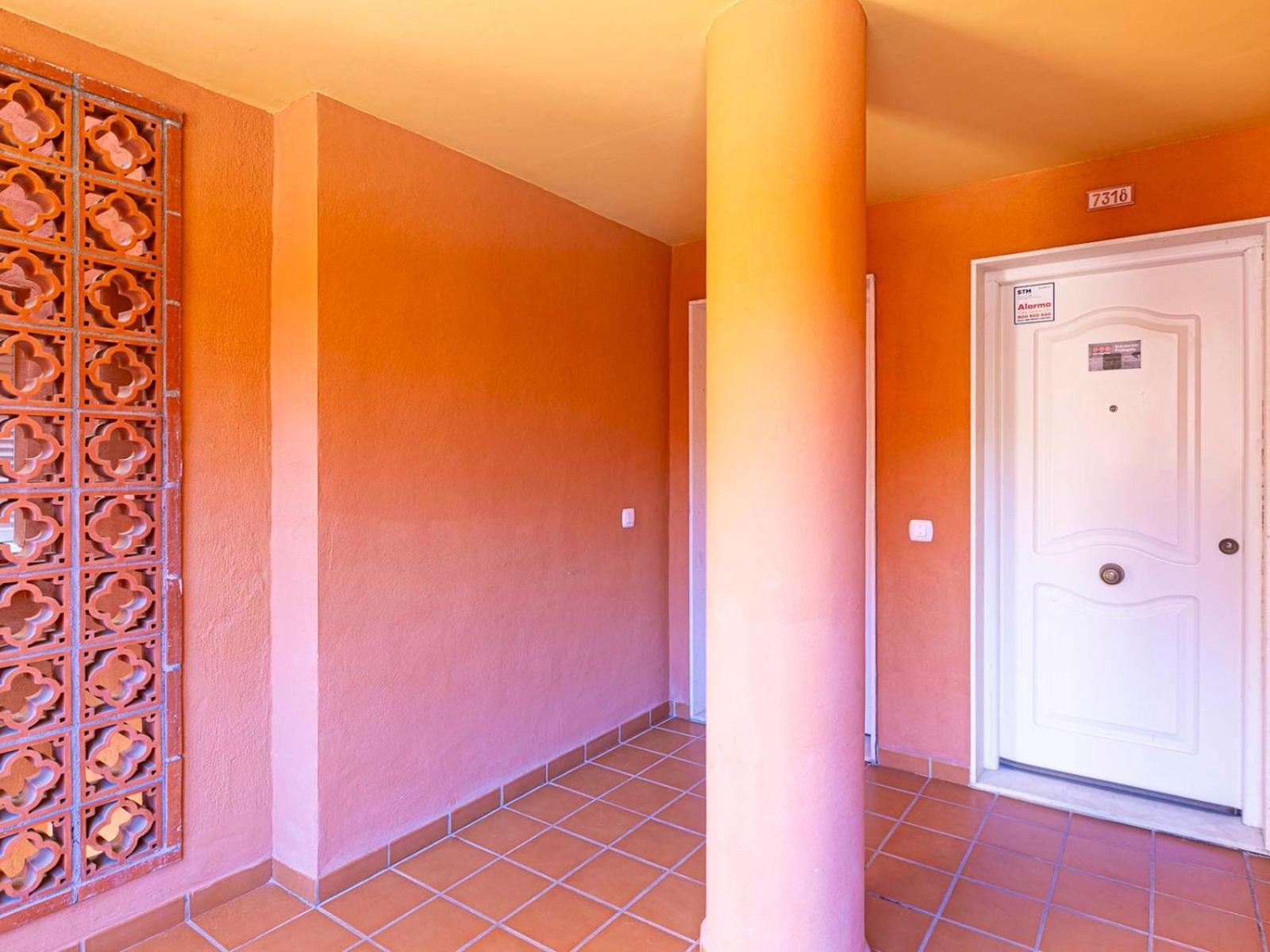 Comfortable With Pool In Pass The Keys * Marbella