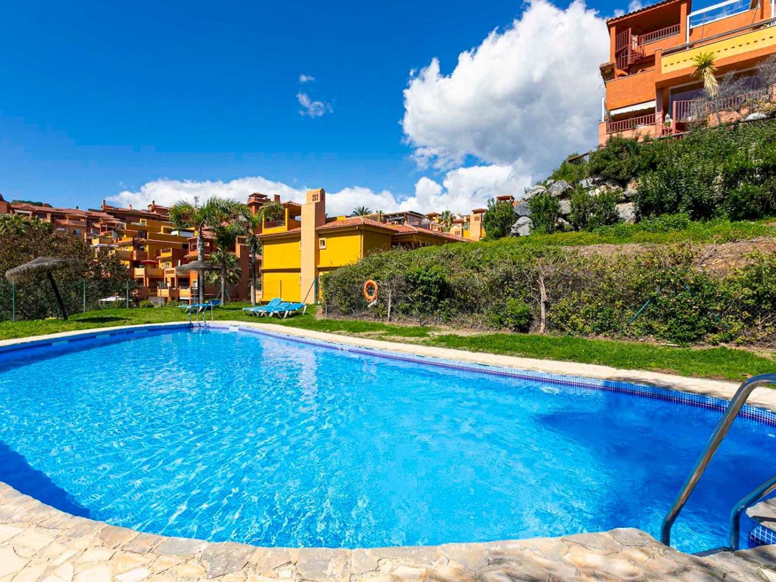 Comfortable With Pool In Pass The Keys *