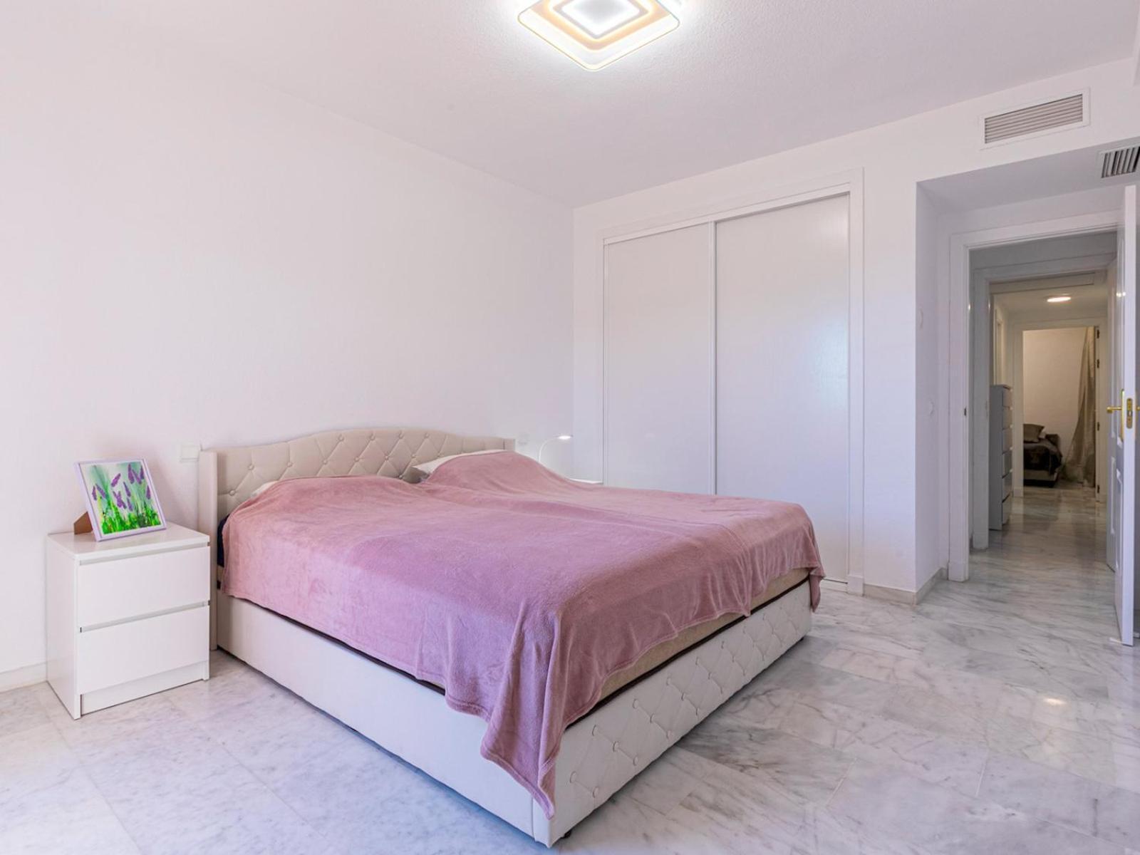 Comfortable With Pool In Pass The Keys Marbella